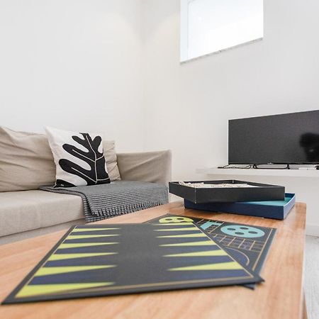 Alcantara Charm 3Br Apartments Lisbon Luaran gambar