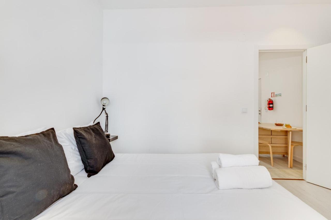 Alcantara Charm 3Br Apartments Lisbon Luaran gambar